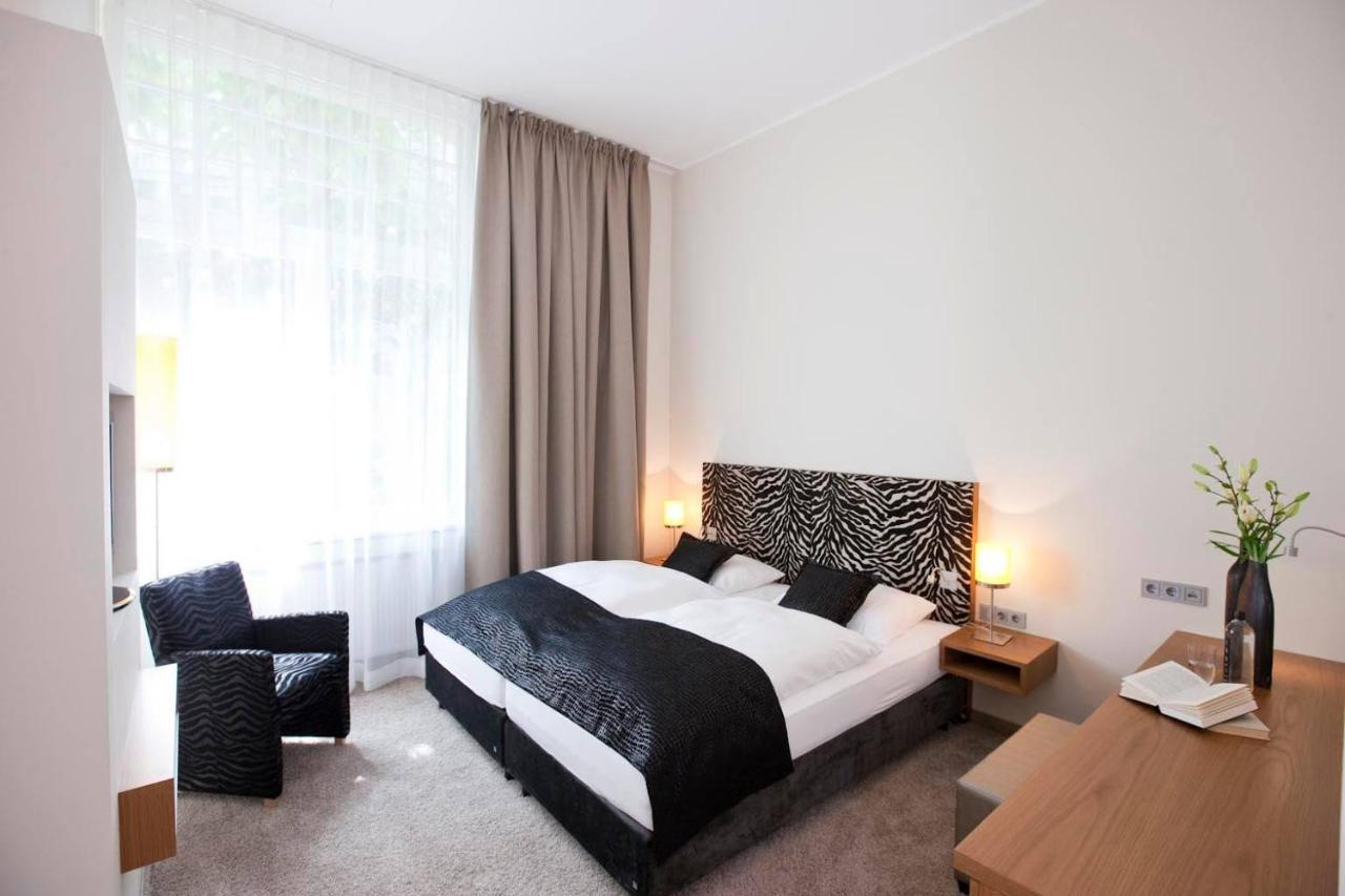 โฮเต็ล แกรฟราเธอร์ ฮอฟ Hotel โซลิงเงน ภายนอก รูปภาพ