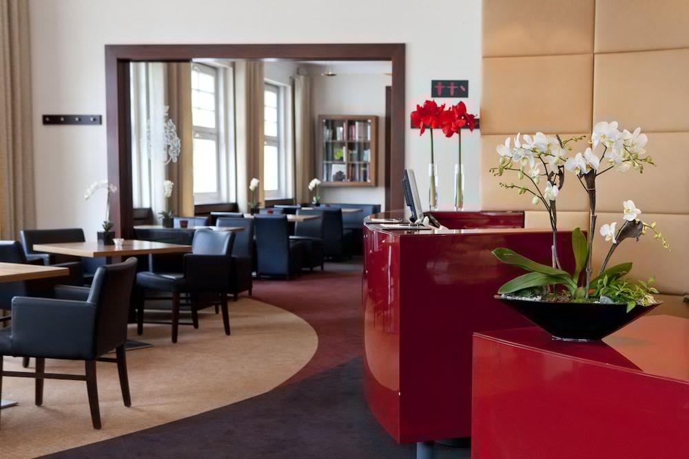 โฮเต็ล แกรฟราเธอร์ ฮอฟ Hotel โซลิงเงน ภายนอก รูปภาพ